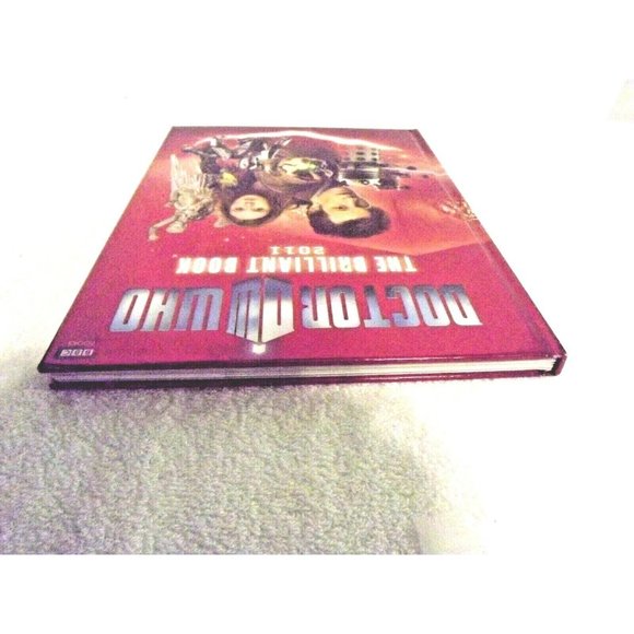 Doctor Who The Brilliant Book of 2011 by Clayton Hickman Hardcover - Picture 4 of 4